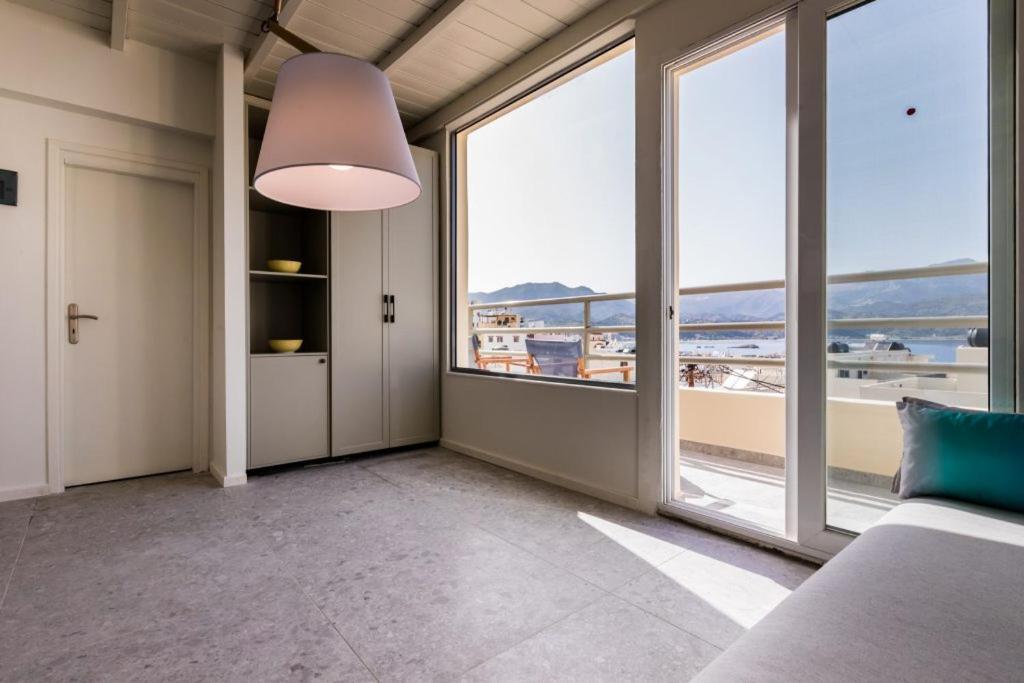 카르파토스 Lemon Tree House 아파트 호텔 외부 사진